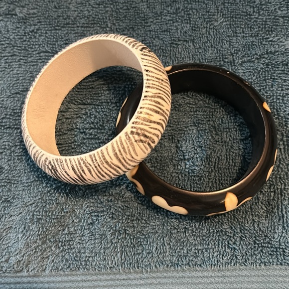 Bangle bracelets - Picture 2 of 2